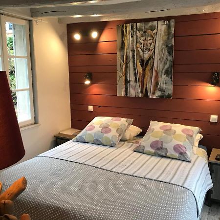 Bed and Breakfast La Taniere Des Ours Chaumont-sur-Tharonne Exterior foto