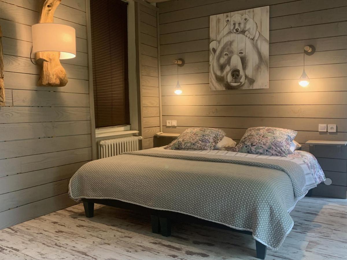 Bed and Breakfast La Taniere Des Ours Chaumont-sur-Tharonne Exterior foto