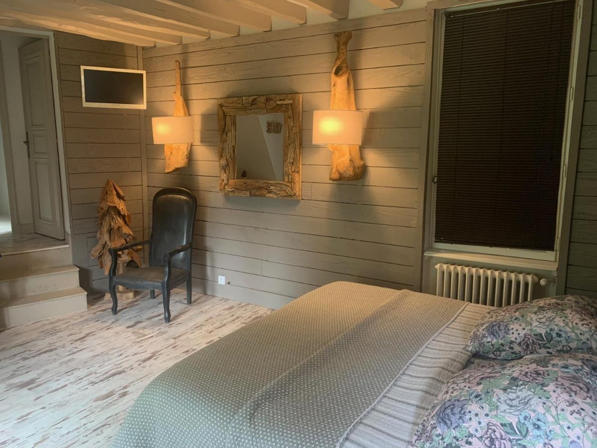 Bed and Breakfast La Taniere Des Ours Chaumont-sur-Tharonne Exterior foto