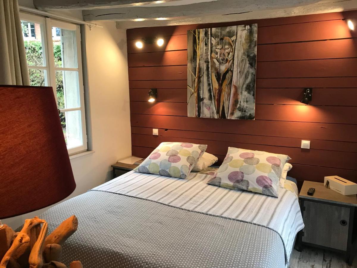 Bed and Breakfast La Taniere Des Ours Chaumont-sur-Tharonne Exterior foto